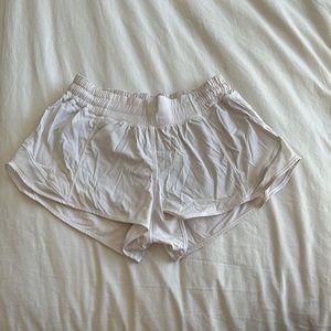 lululemon white shorts size 6